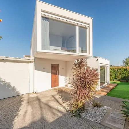 Guestready - A Lovely In A Quiet Area * Loures